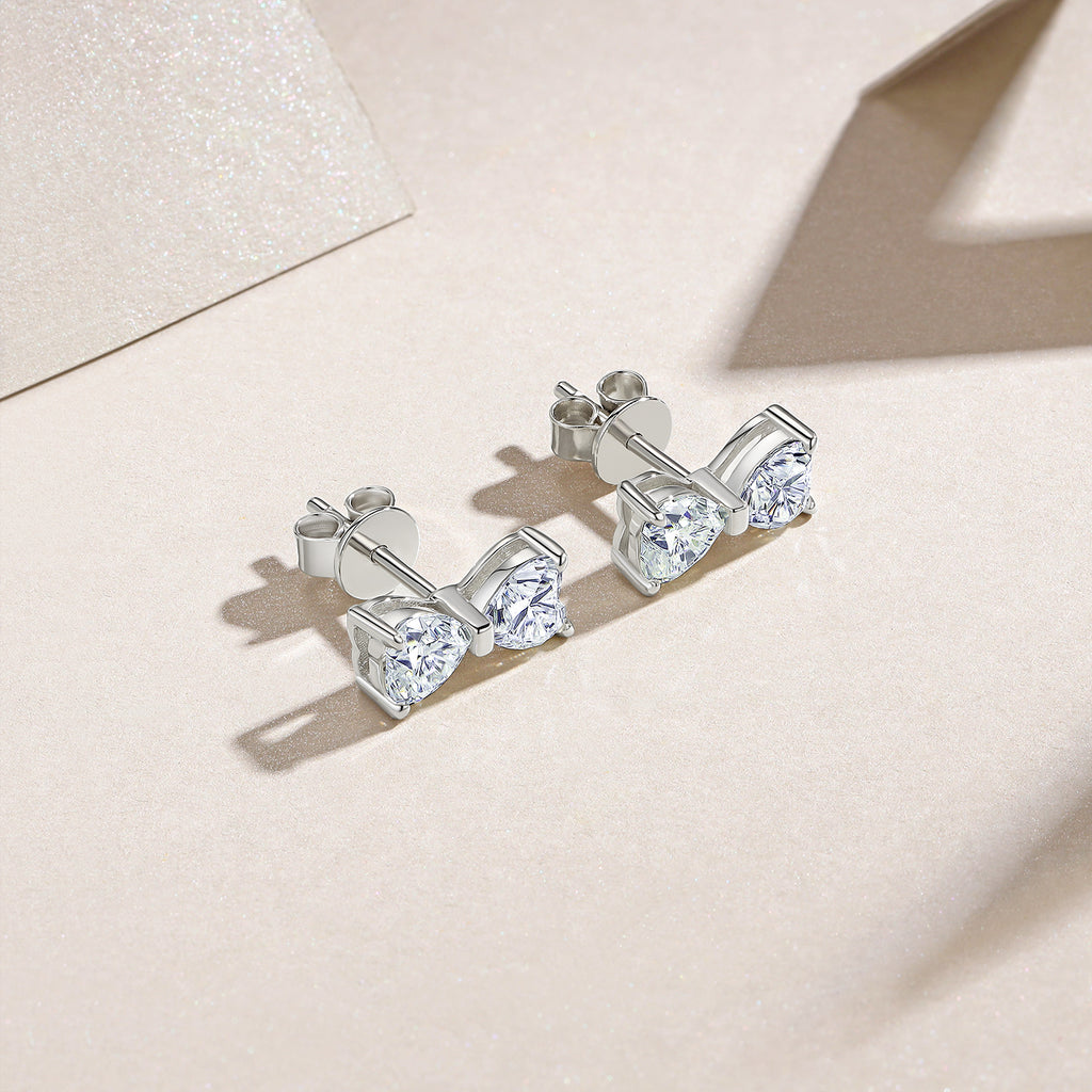 Heart-shaped Moissanite Set With Top-quality Moissanite Luxury And Fashionable Light Luxury Jewelry Silver Stud Earrings S925 Silver-plated Platinum