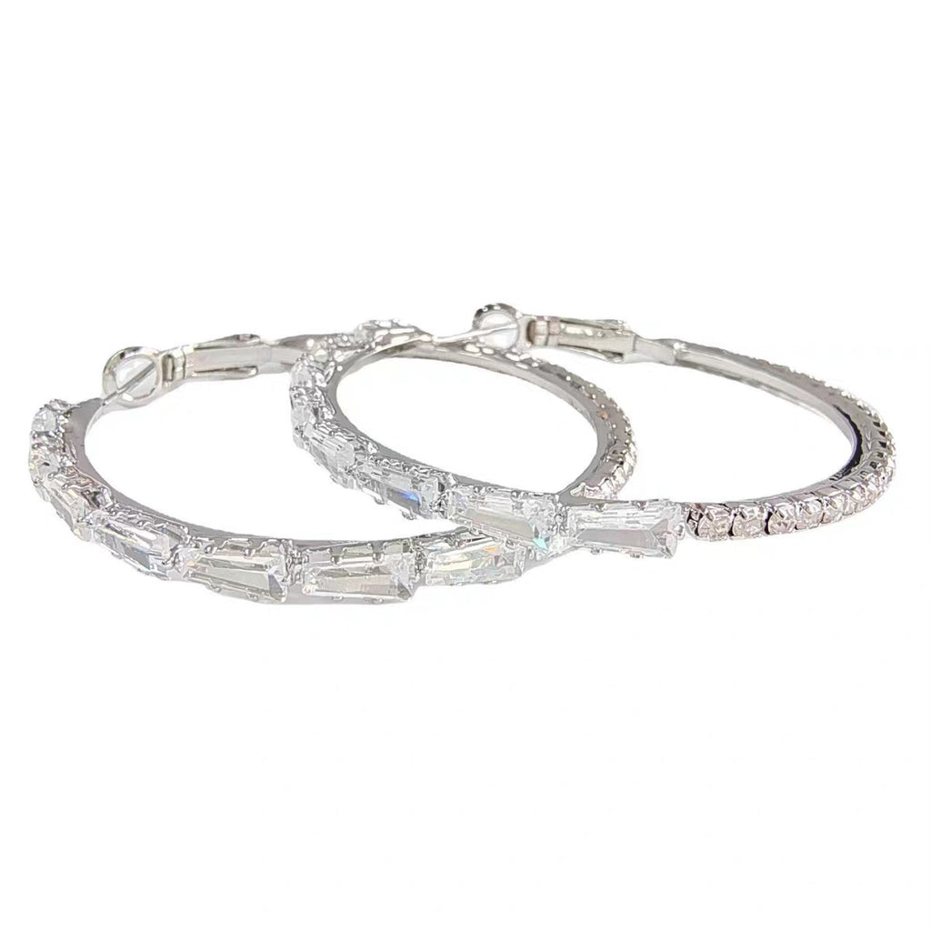Womens Versatile Minimalist Hoop Earrings With A Premium High-end Vibe