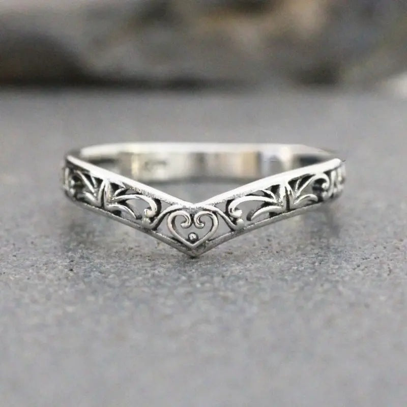 Womens Vintage Hollow Ring In Antique Silver With A Niche Heart Design And Aged Finish