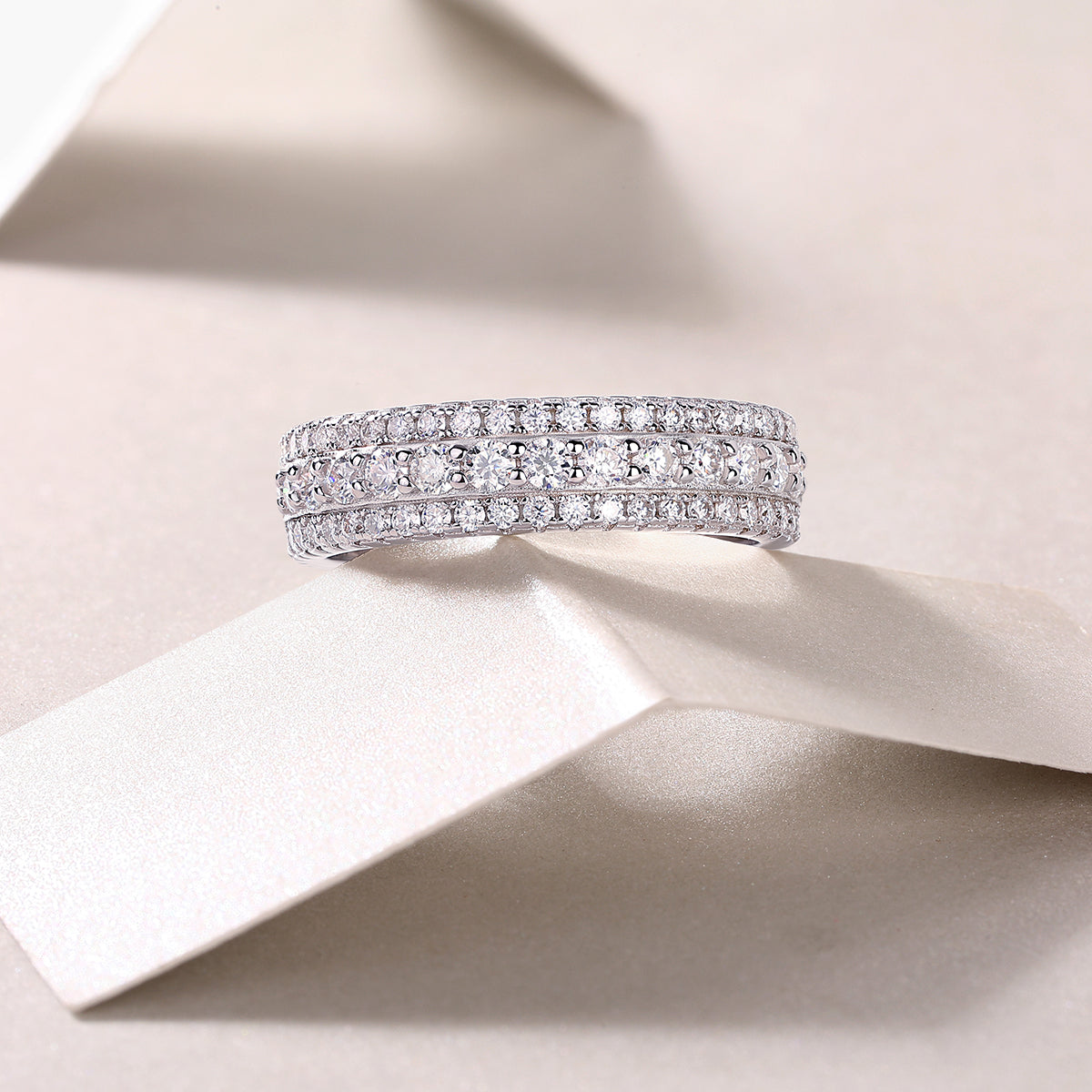 Cold Moonlight - Set With Top-quality Moissanite S925 Silver And Platinum-plated Diamond Wedding Ring. The Ring Can Be Inspected With A Diamond Pen