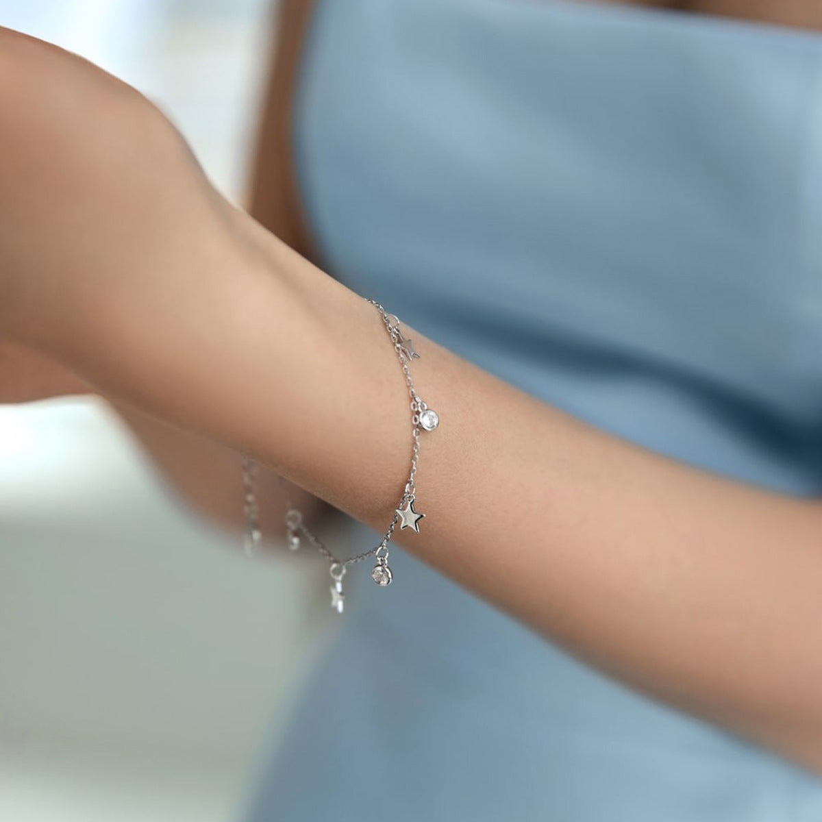 New 925 Sterling Silver Bracelet With A Star Pendant For  Premium High-end Look