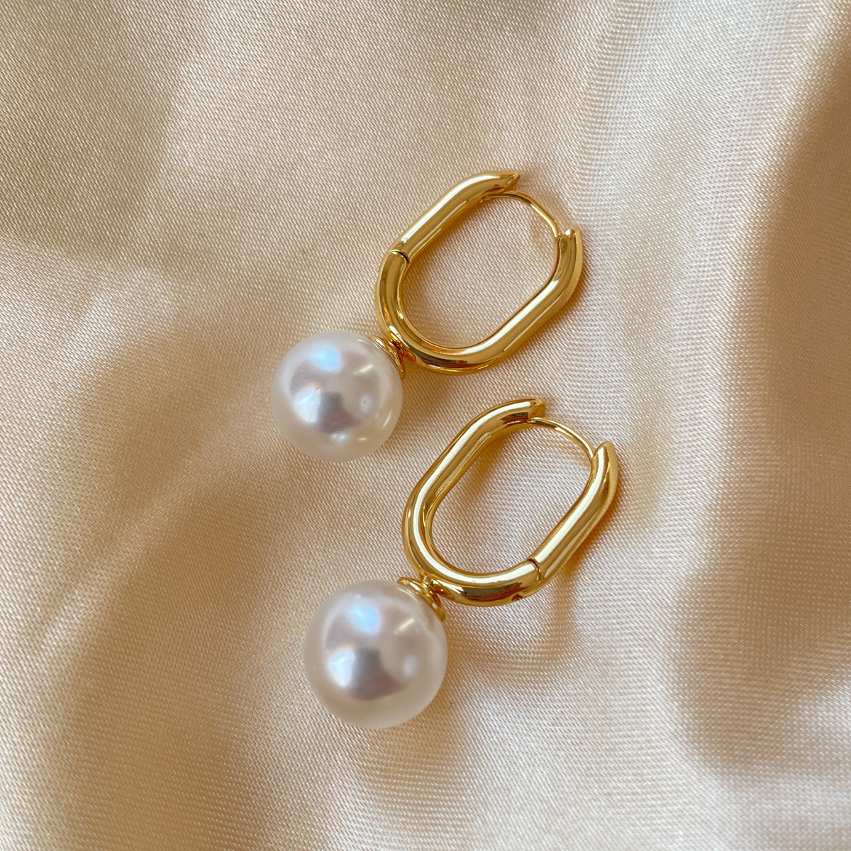 Simple Retro Pearl Earrings For Women