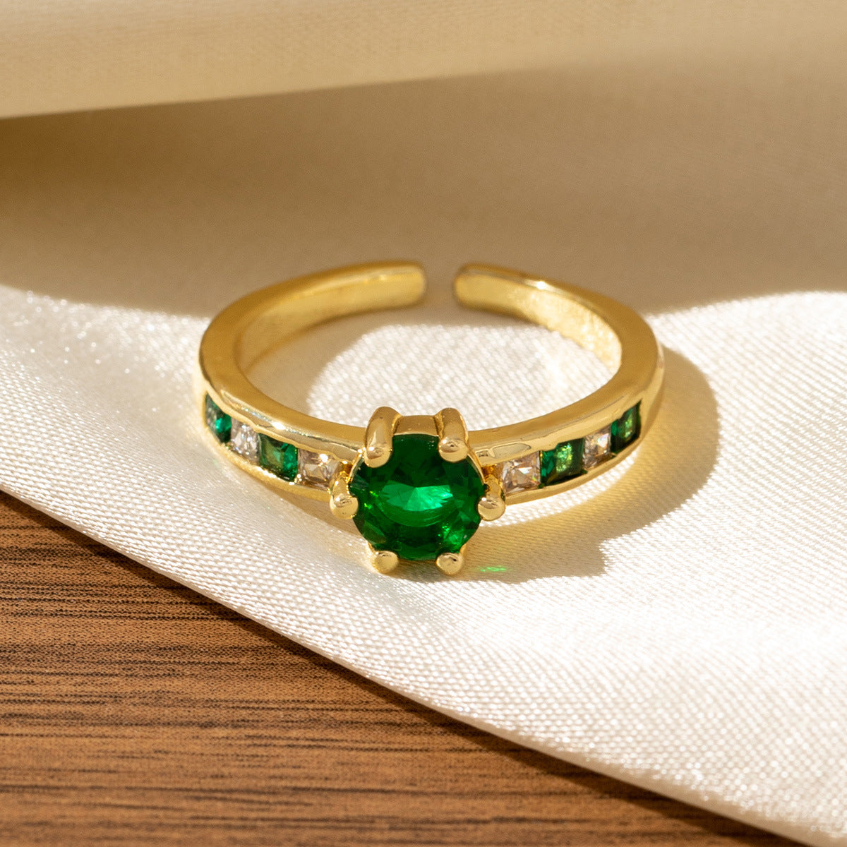 Vintage Emerald-look Diamond Ring