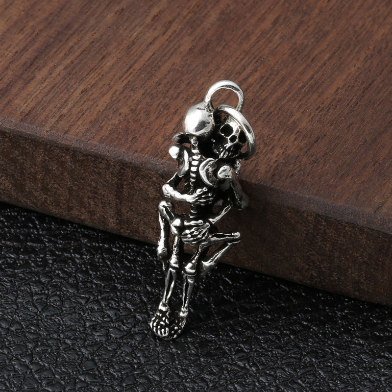 Personality Retro Skull Rock Punk Men And Women Pendant