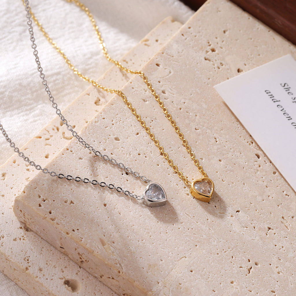 New Compact And Sweet Heart-shaped Zircon Titanium Steel Necklace For Women