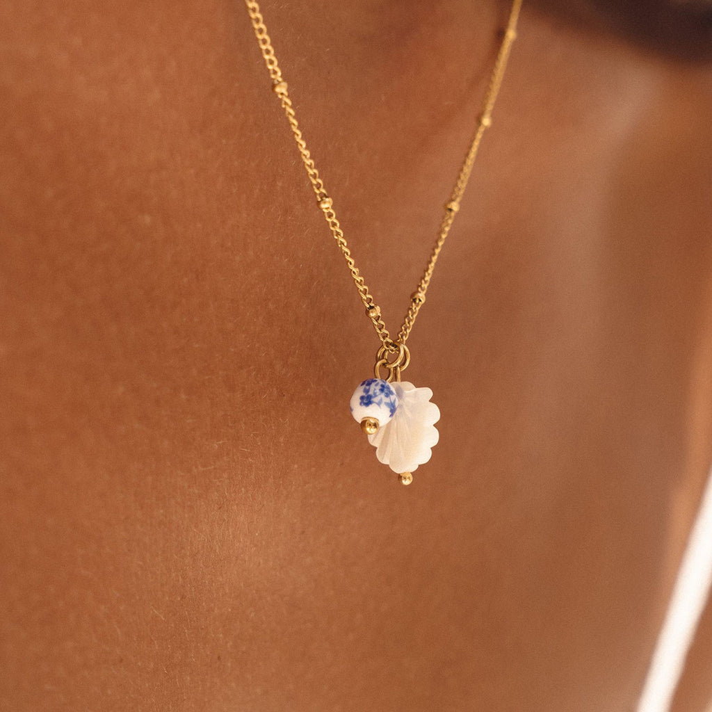 Original New Ceramic Flower Bead Pendant Necklace Stainless Steel Choker Light-luxury Ocean Shell Vacation Collarbone Chain