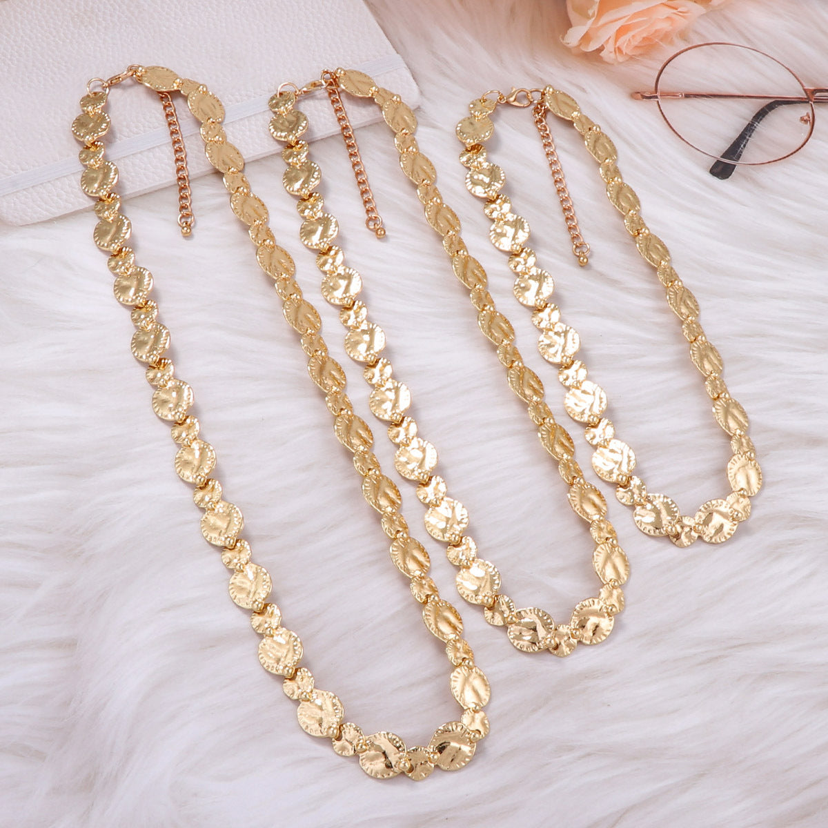 Bold Fashionable And Versatile Alloy Layered Badge And Coin Necklace With A Multi-layered High-end Design