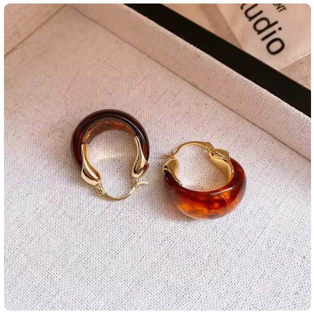 Sophisticated Silver Geometric Irregular Resin Heart Earrings