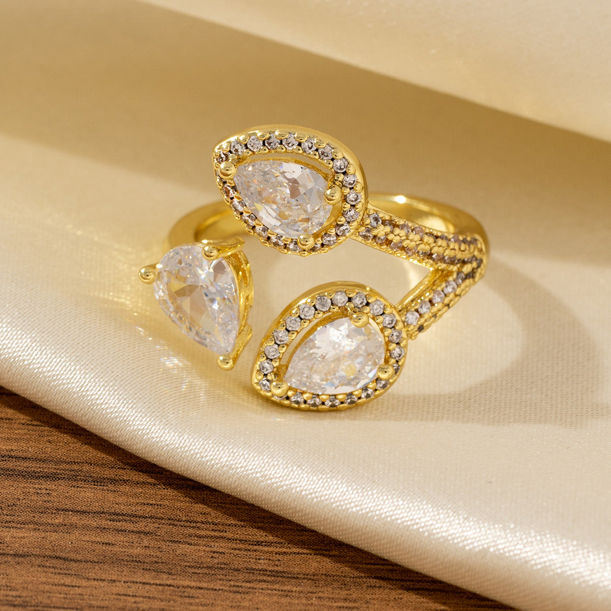 Asymmetric-opening Adjustable Horseshoe Buckle Ring