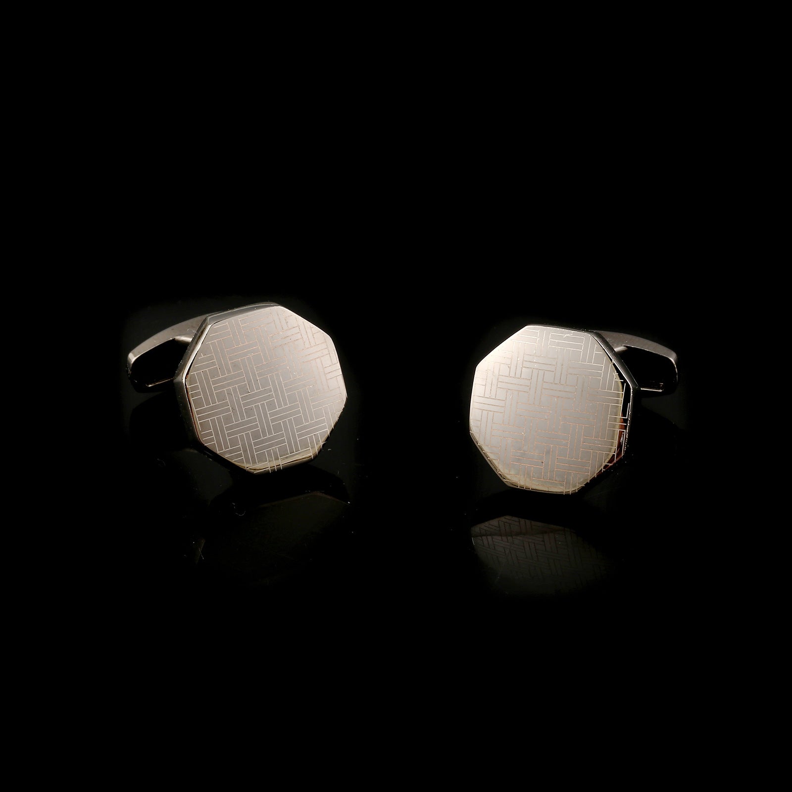 Geometric Gun Black Laser Men's Business Cufflinks