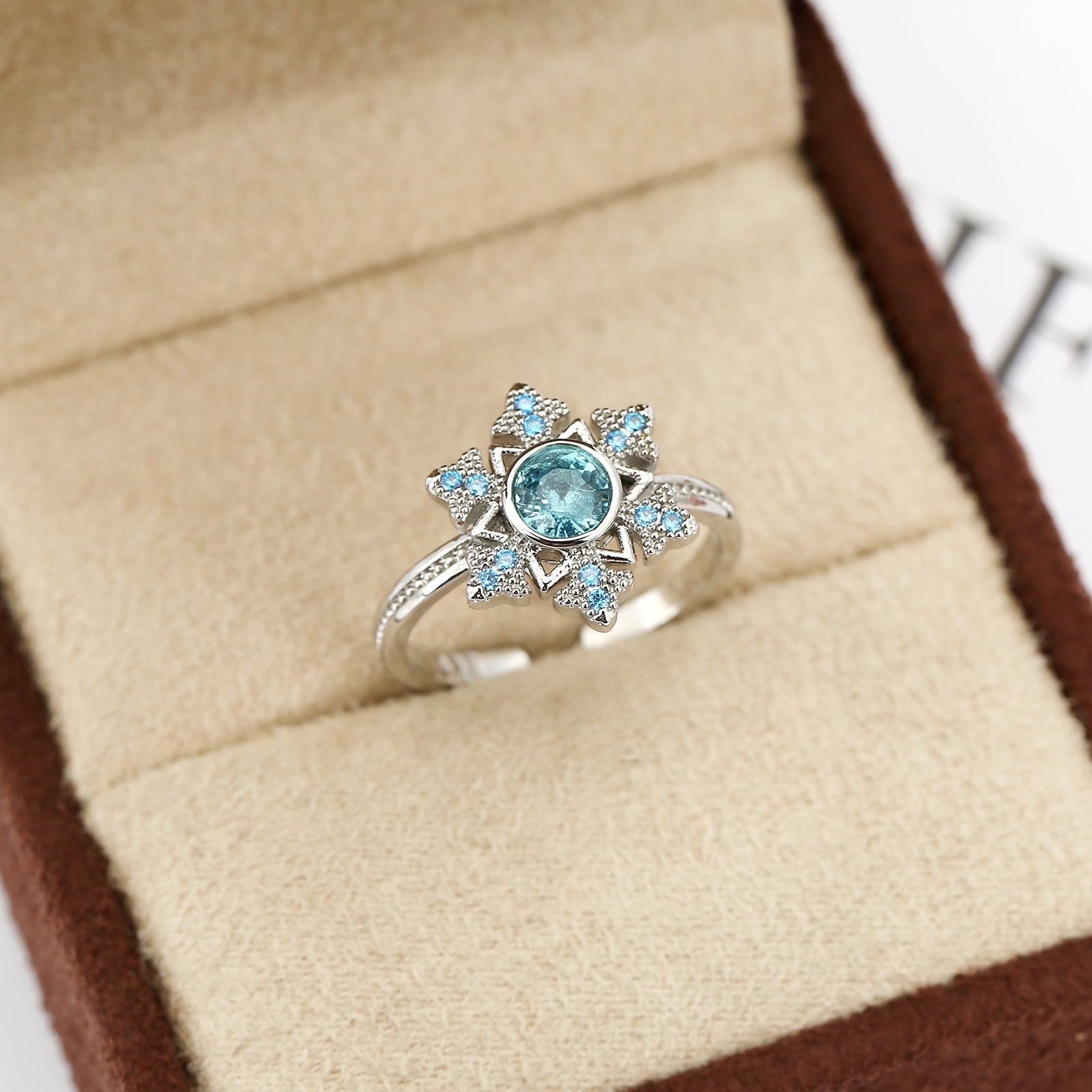 Stylish Sapphire Snowflake Open Ring With A Personalized Hollow Design
