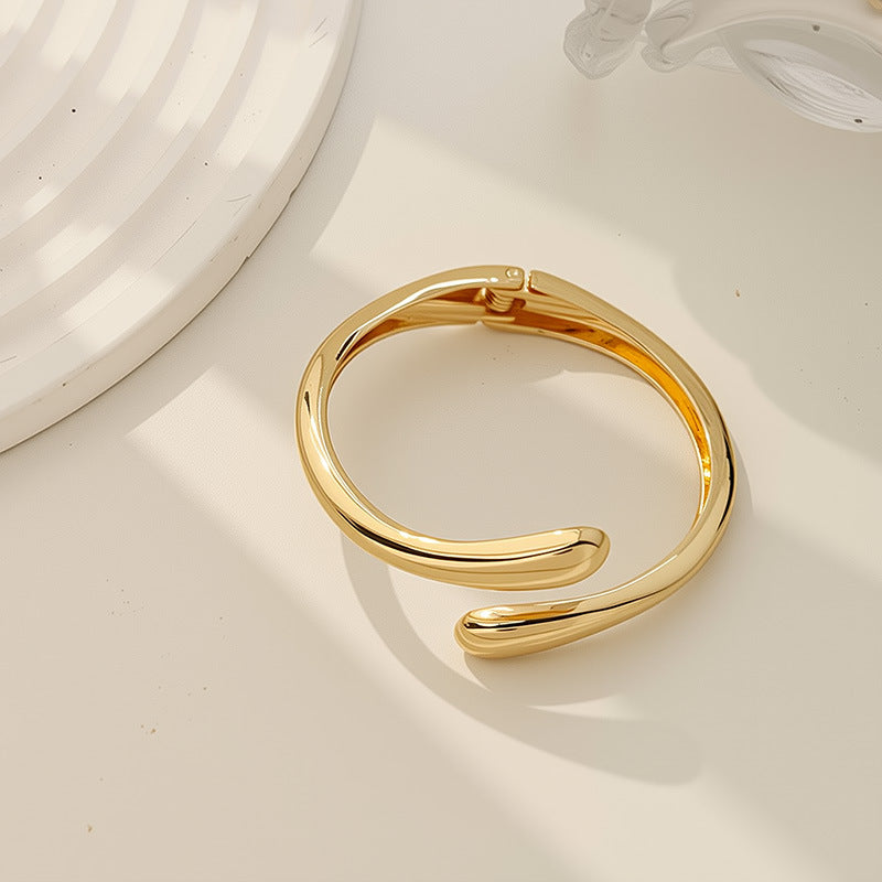 Womens Fashionable Textured Irregular-Mirror Bracelet