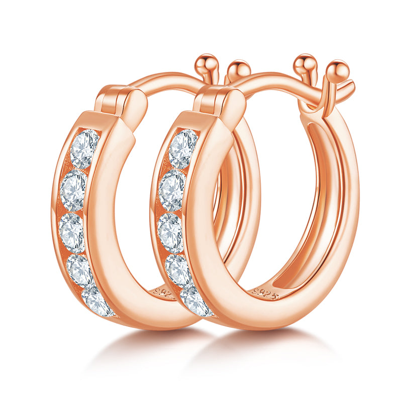 Top-quality Moissanite Luxury And Fashionable Light Luxury Jewelry Silver Stud Earrings S925 Silver Plated Platinum