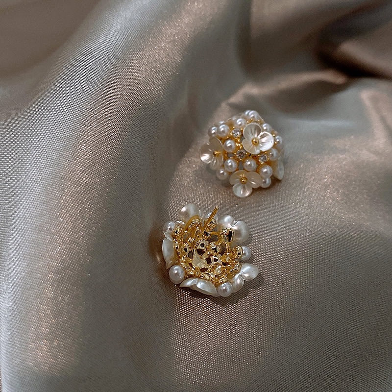 Fashionable Pearl Petal Earrings For Women