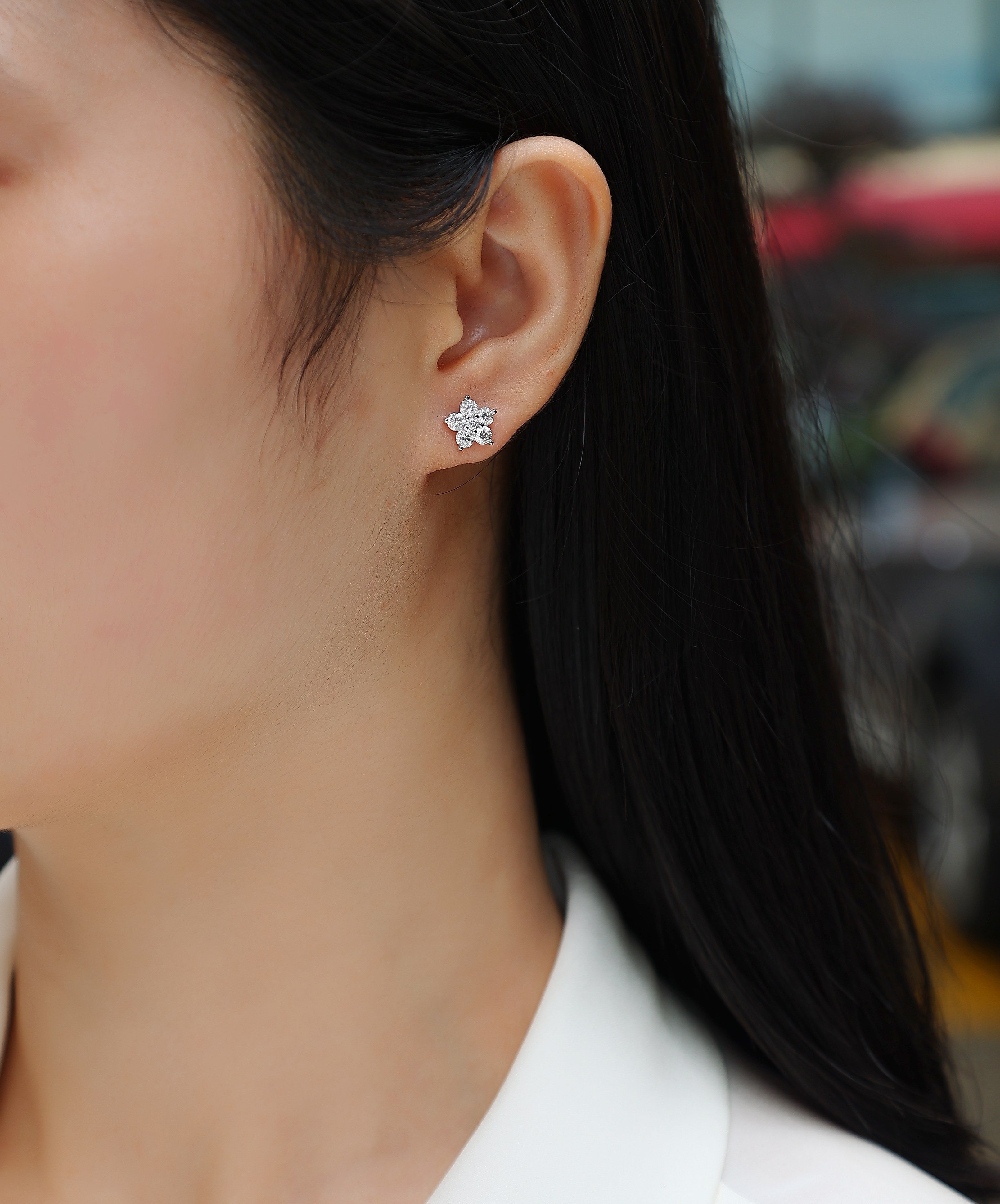 Paris Flower - Earrings Set With Top-quality Moissanite S925, Silver And Platinum-plated Stud Earrings, A Fashionable And Trendy Accessory That Can Be Tested With A Diamond Pen
