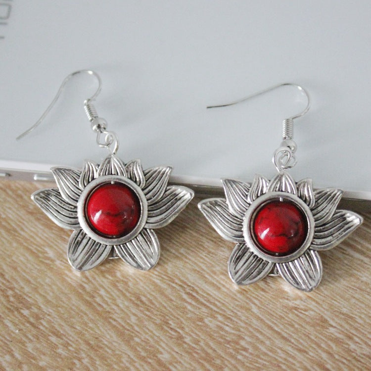 Womens Stylish And Sophisticated Silver Hoop Earrings