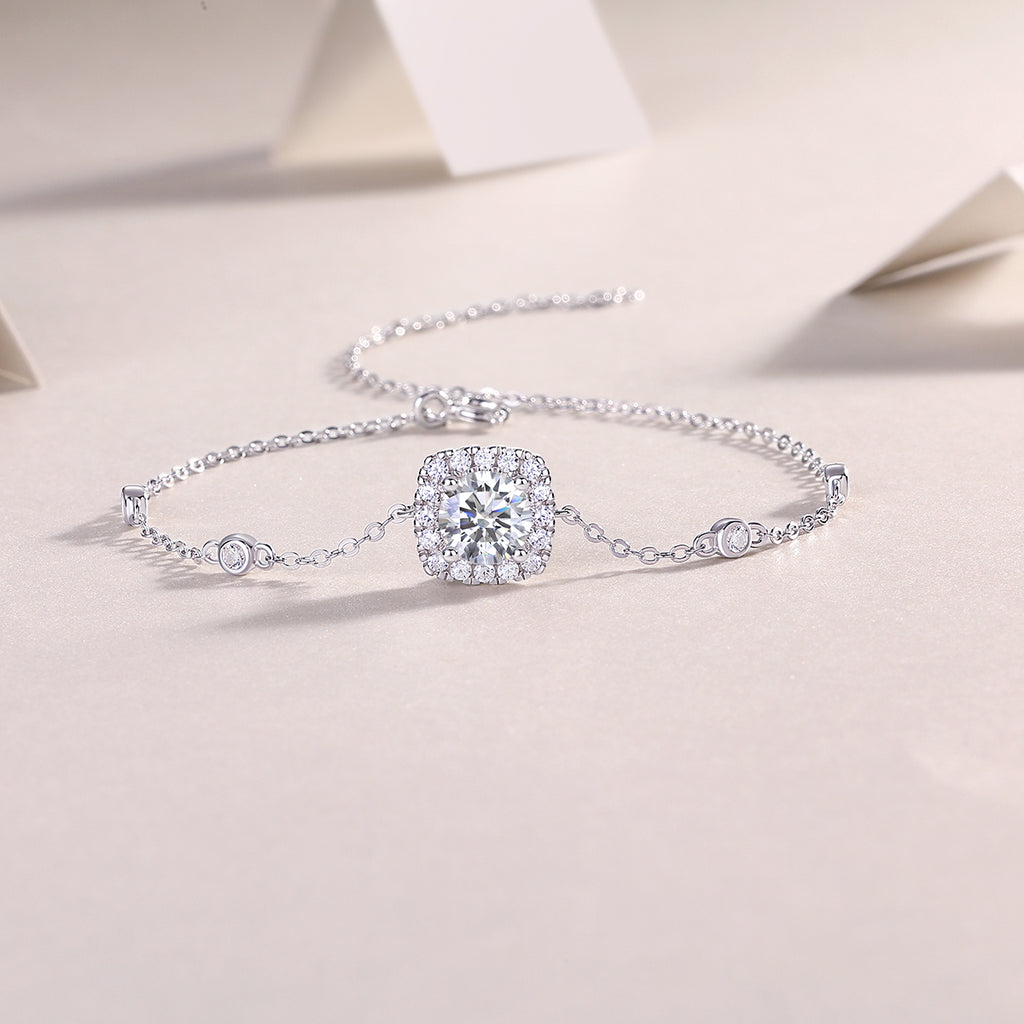 Long-lasting Love - Luxurious And Fashionable Light Luxury Jewelry Silver Bracelet And Bracelet Set With Top-quality Moissanite, S925 Silver-plated Platinum