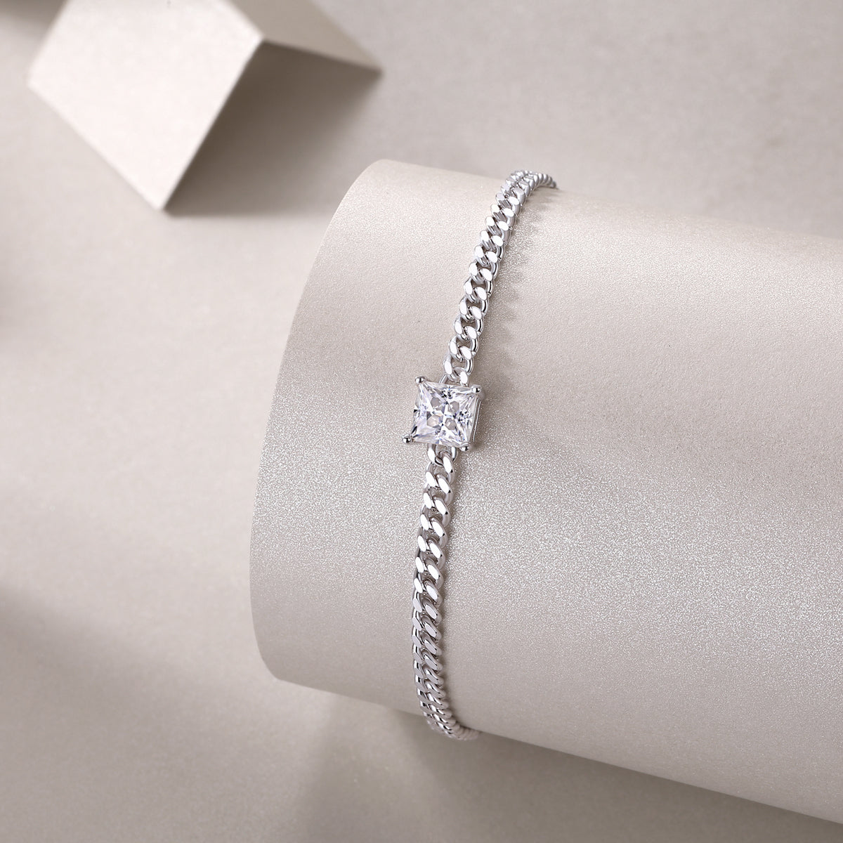Tenacity - Fashionable Light Luxury Silver Bracelet With Top-Grade Moissanite S925, Platinum-Plated Silver