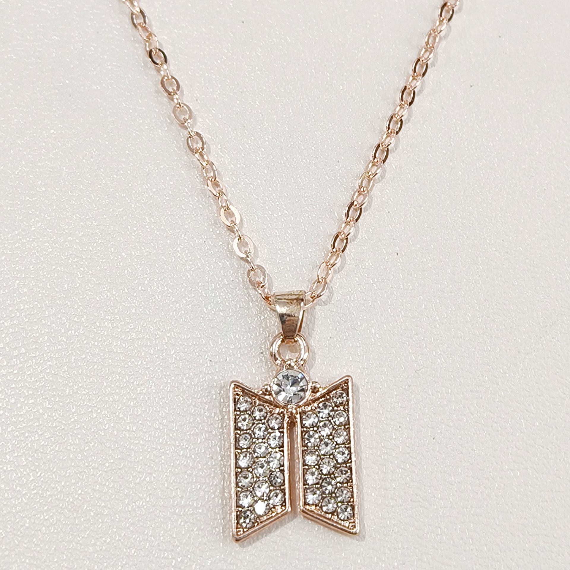 Butterfly-shaped Zircon-inlaid Trendy And Personalized Necklace Pendant Accessory
