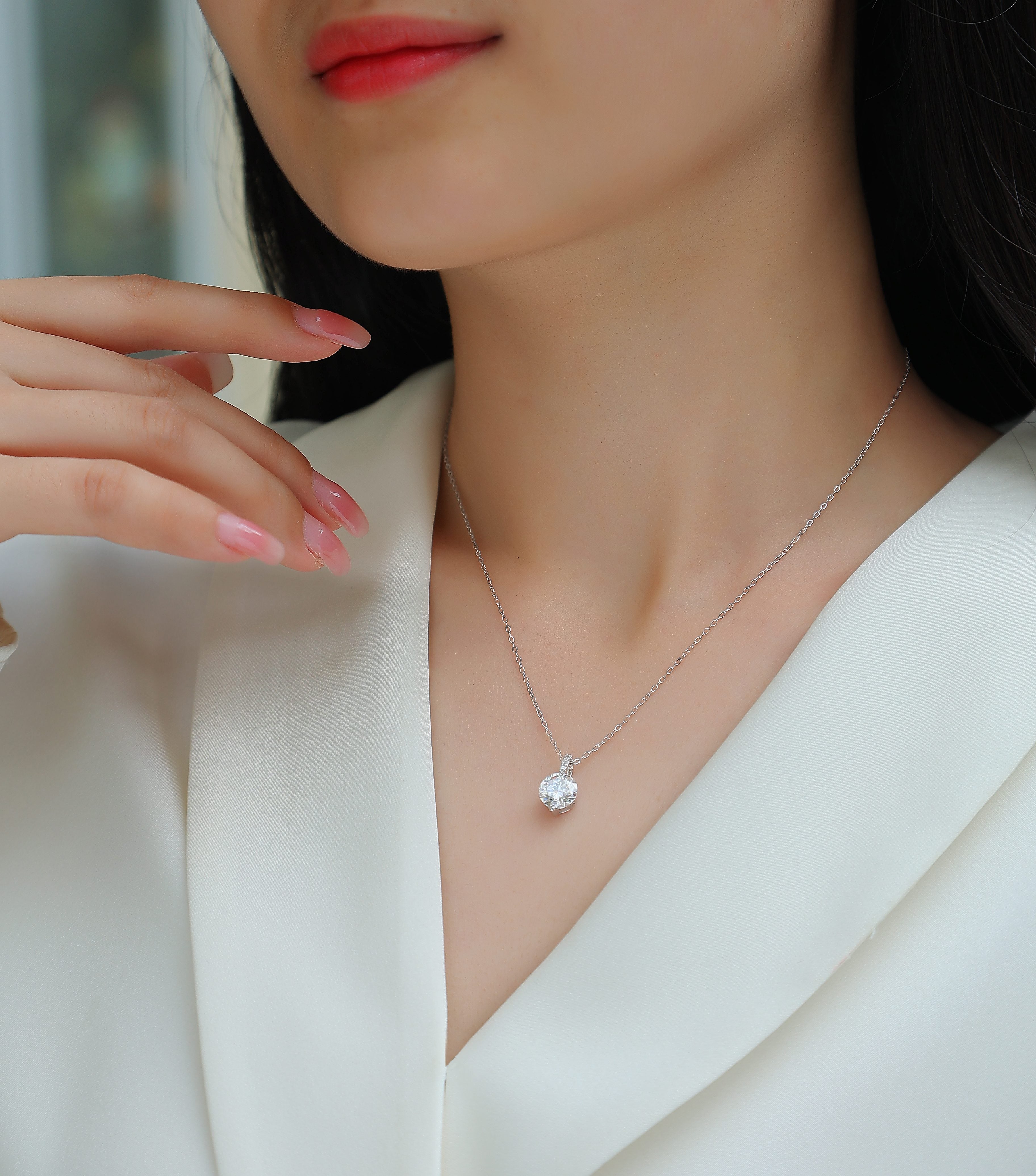 A Lifetime Of Brilliance - A Fashionable And Light Luxury Jewelry Pendant Necklace Set With Top-quality Moissanite, S925 Silver Plated Platinum