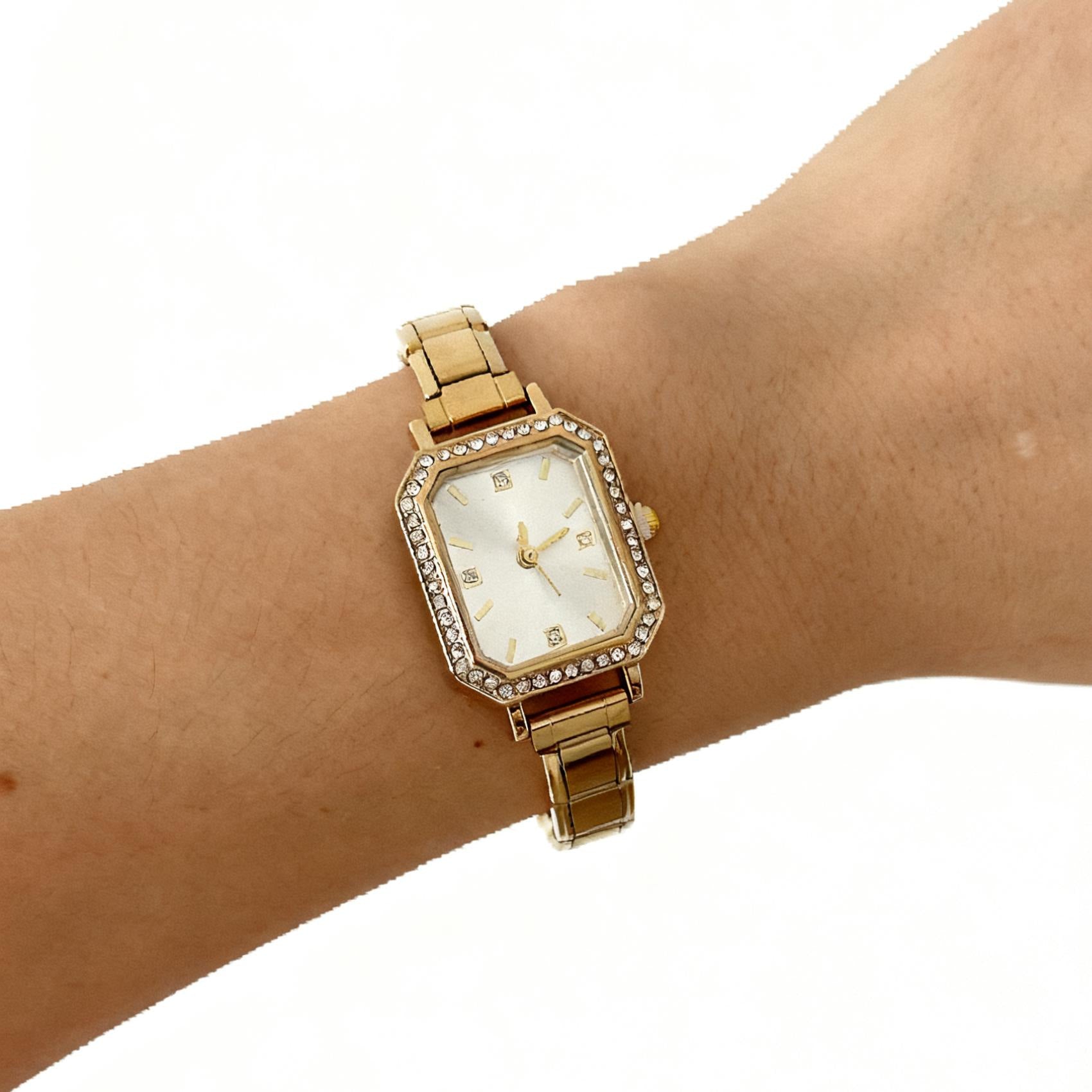Stylish Square Watch For Women With A Chic Diamond-embellished DesignDIY Customizable