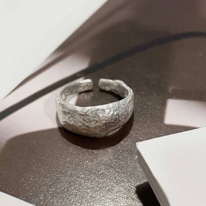 Handcrafted Silver Hammered-Texture Ring For The Discerning Tastemaker