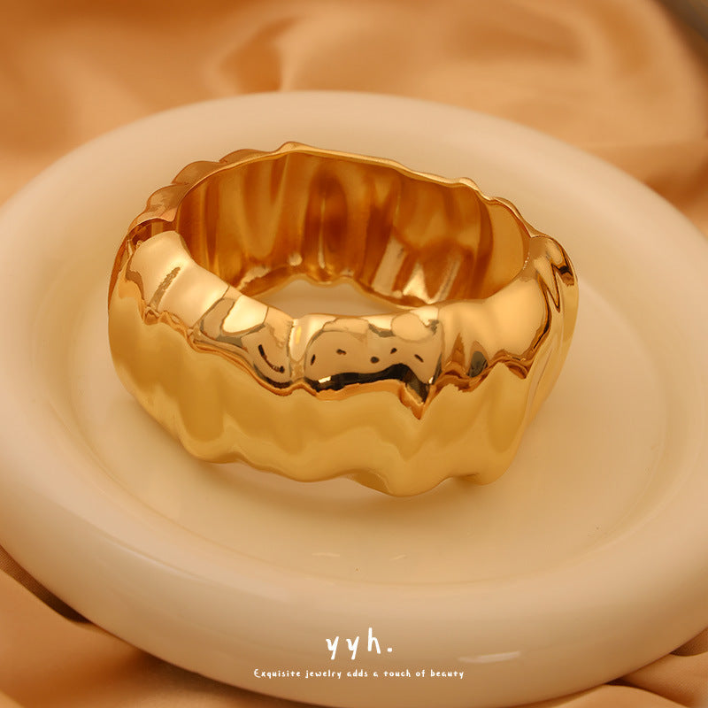 Versatile Light-luxury Punk-style Open Bangle With A Wide Design