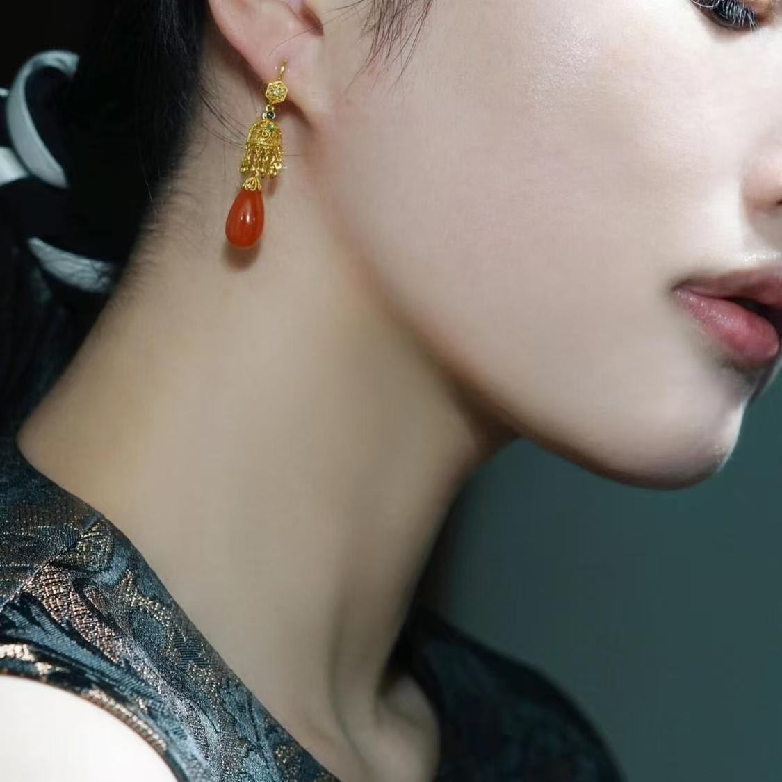 Ice Red Water Droplet Classic Temperament Long Earrings
