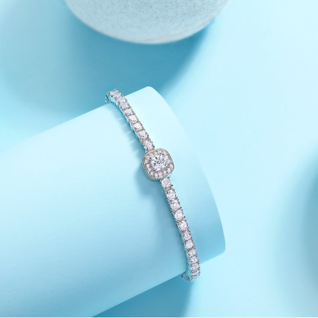 Mozambique Flower Tennis Chain Bracelet