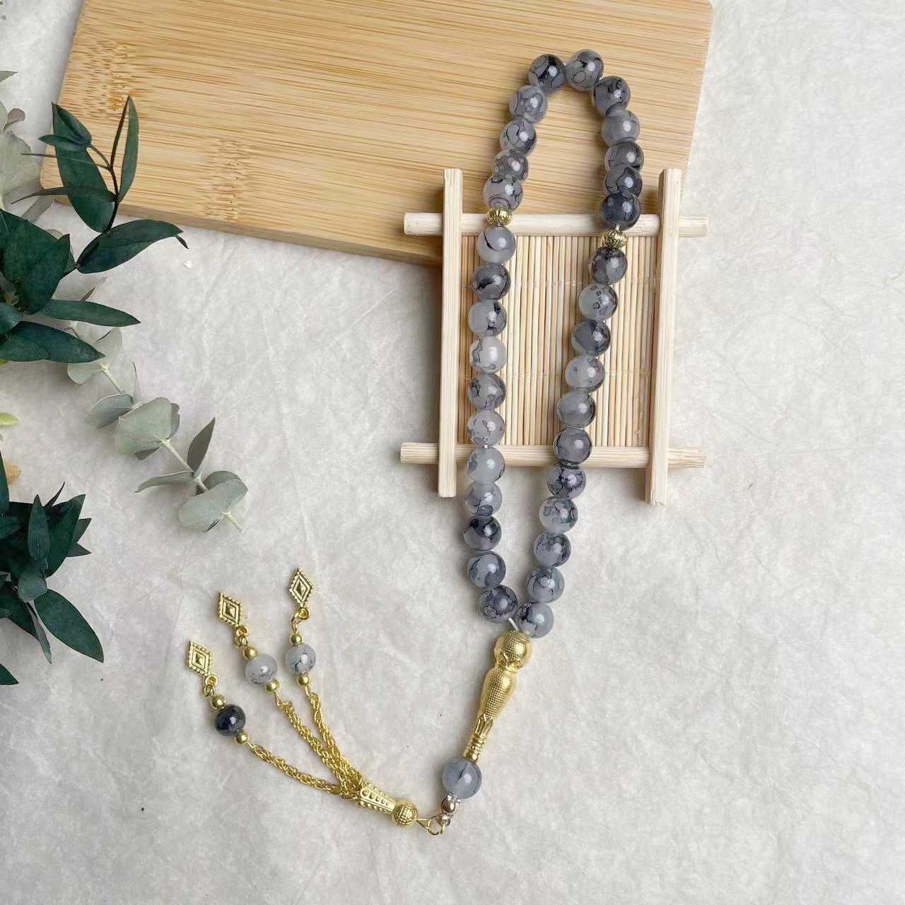 33-piece Gold Tassel Glass Bracelet With 10mm Large Flower Beads