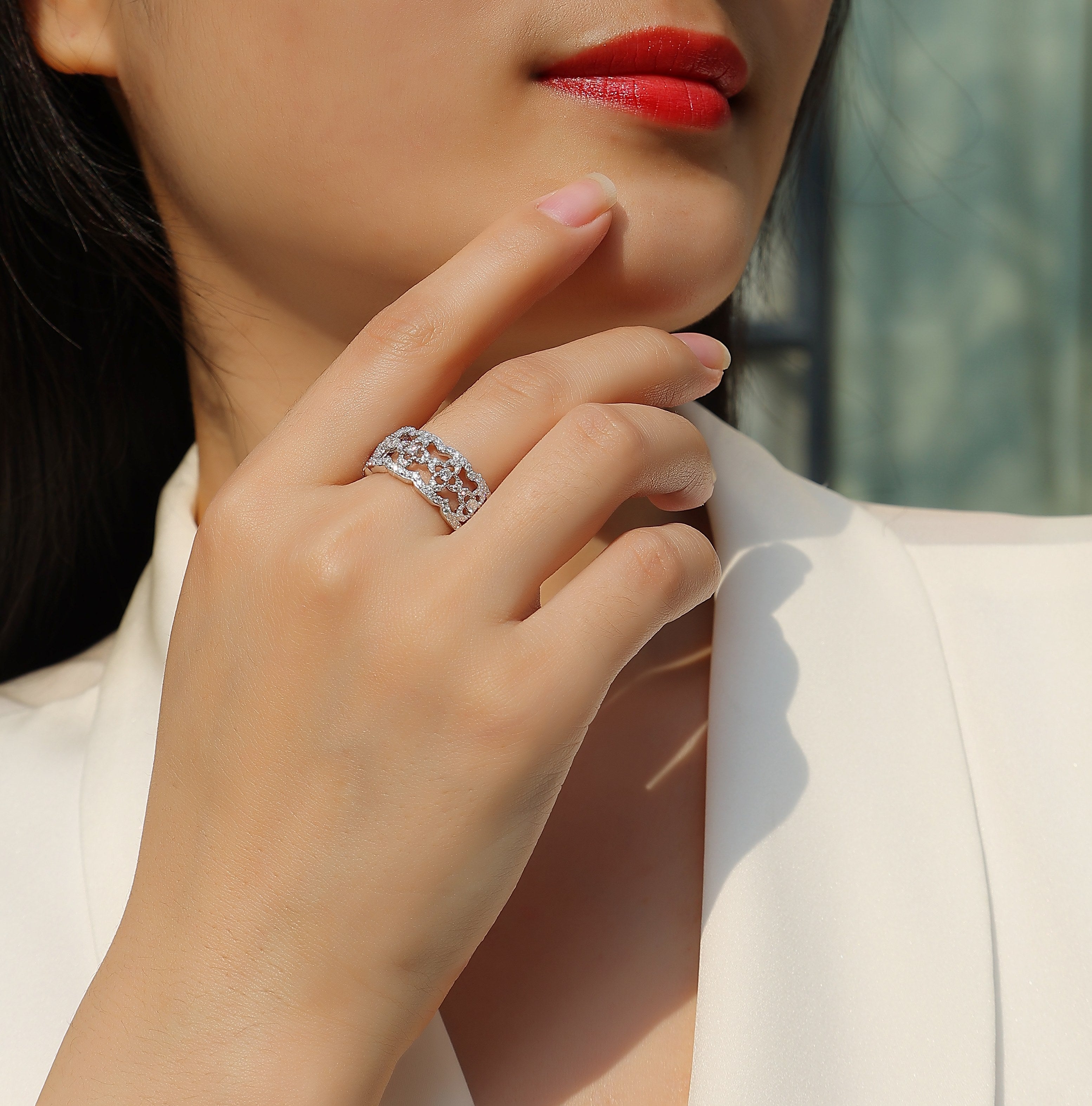 Flower Dance - A Wedding Ring Set With Top-quality Moissanite S925 Silver And Platinum-plated Diamond. The Ring Can Be Inspected With A Diamond Pen