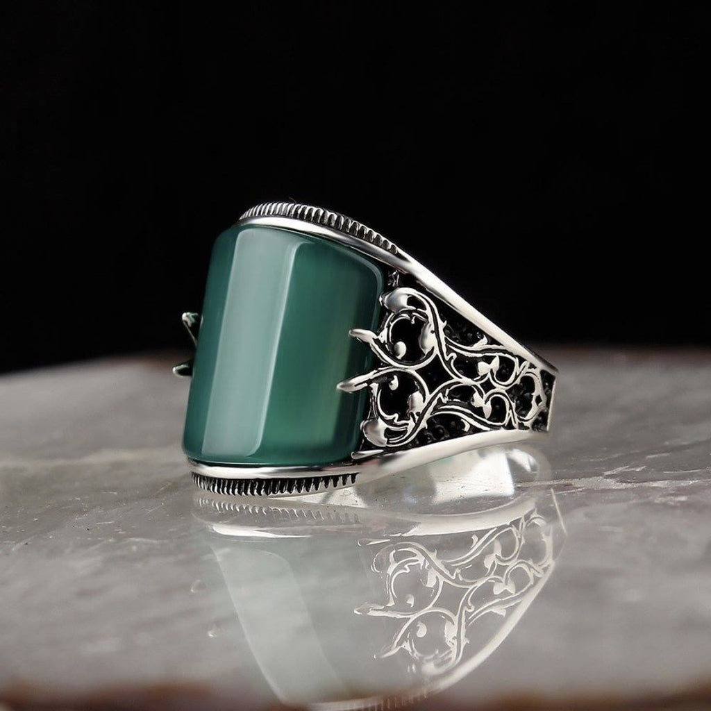 Mens Ring With A Vintage Embossed Design
