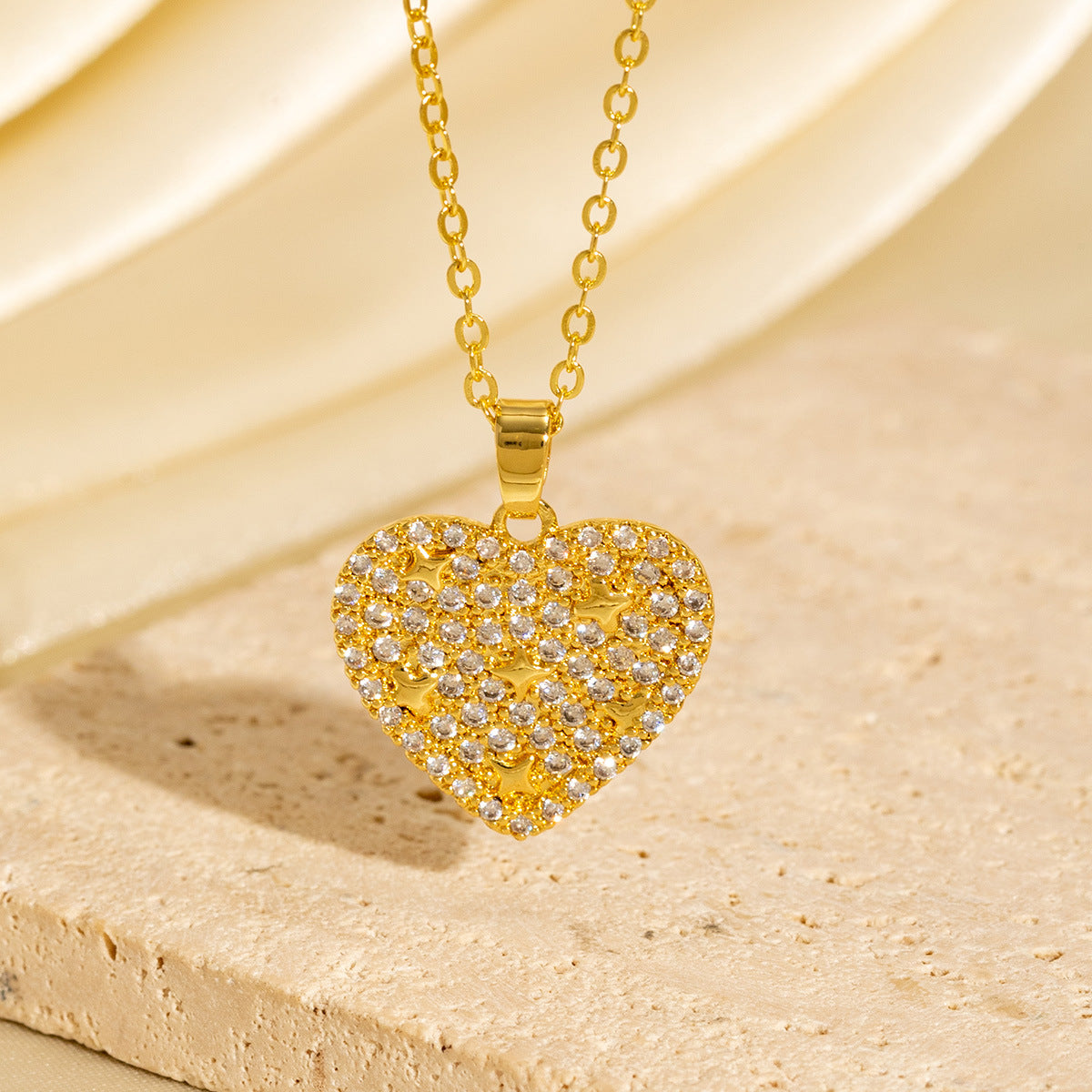 Light-luxury Vintage Micro-pave Zircon Heart Sweater Chain