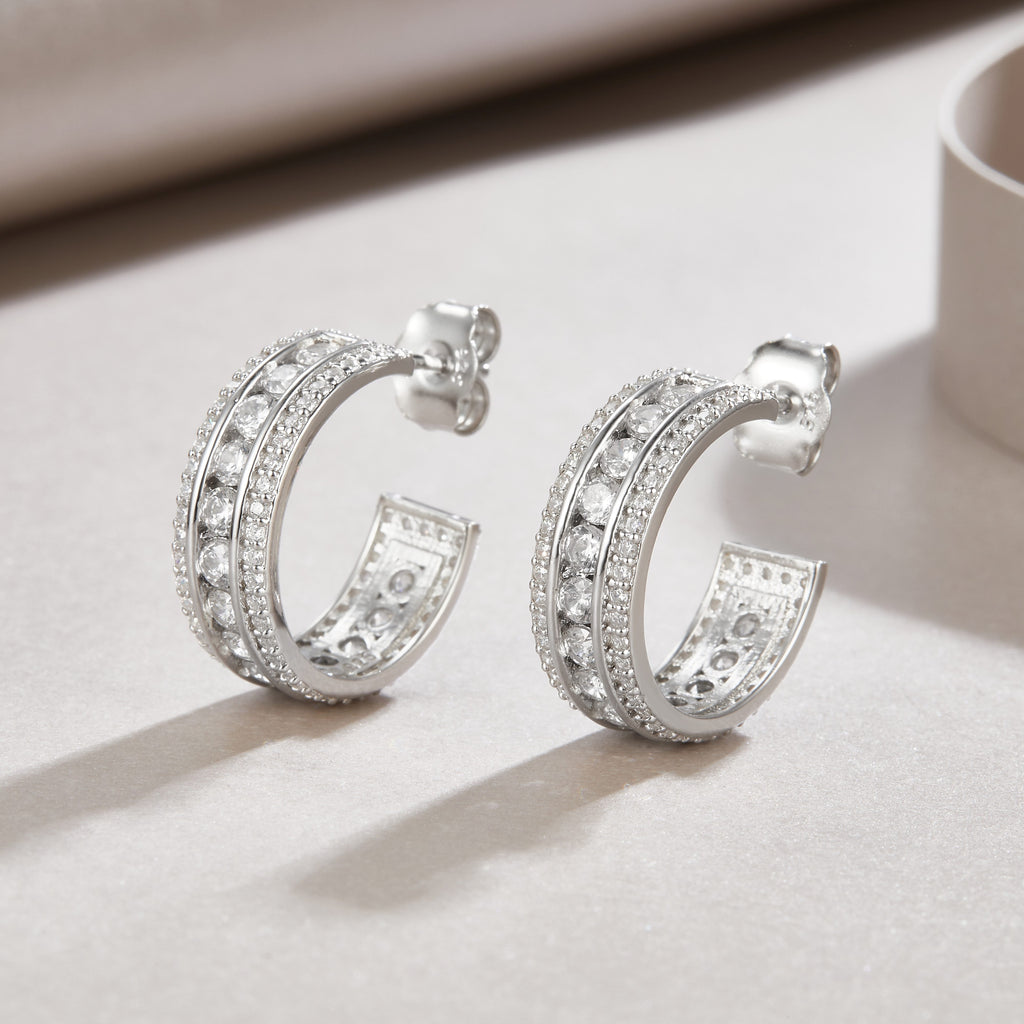 Flying All Over The Sky - Earrings Set With Top-quality Moissanite S925 Silver And Platinum-plated Stud Earrings Are Fashionable And Trendy Accessories That Can Be Tested With A Diamond Pen