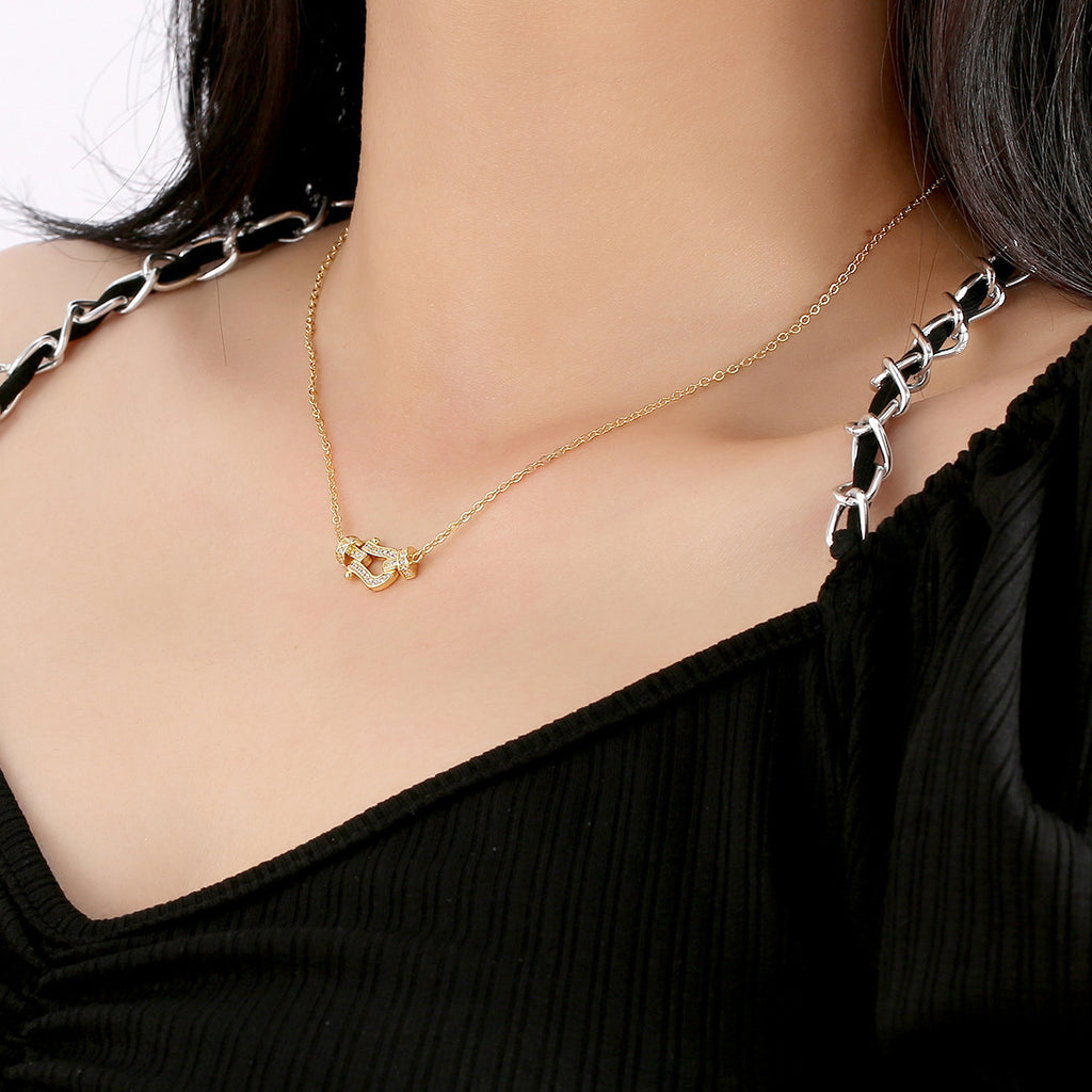 Light-luxury Fashion Full-diamond Horseshoe Buckle Titanium Steel Necklace