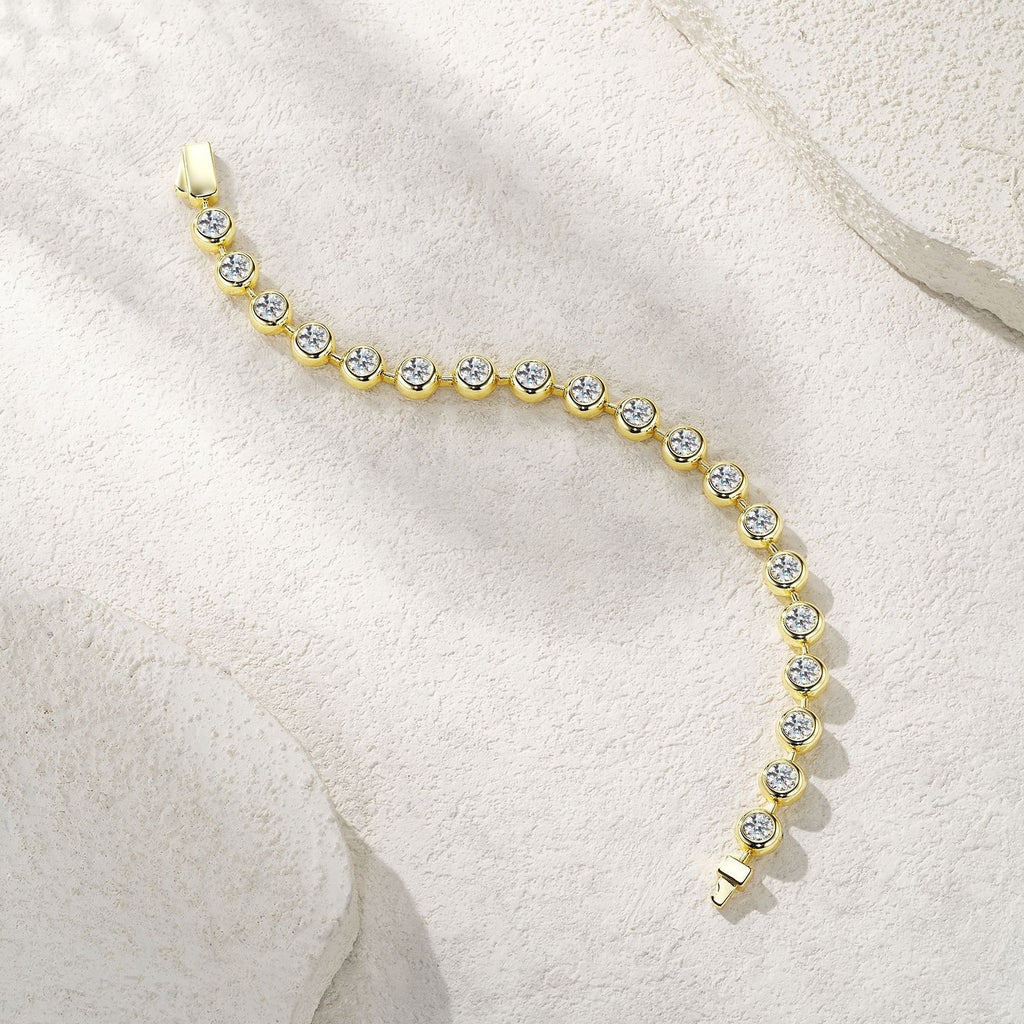 Luxurious Bracelet That Adds A Touch Of High-end Elegance To Any Look