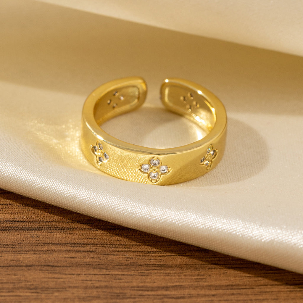 Unisex Adjustable Four-Pointed Star Ring With A Unique Design For Women