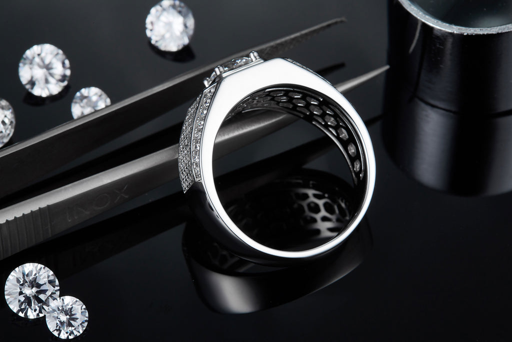 Men's 1-carat Luxury And Fashionable Light Luxury Jewelry Silver Ring Set With Top-quality Moissanite, S925 Silver-plated Platinum