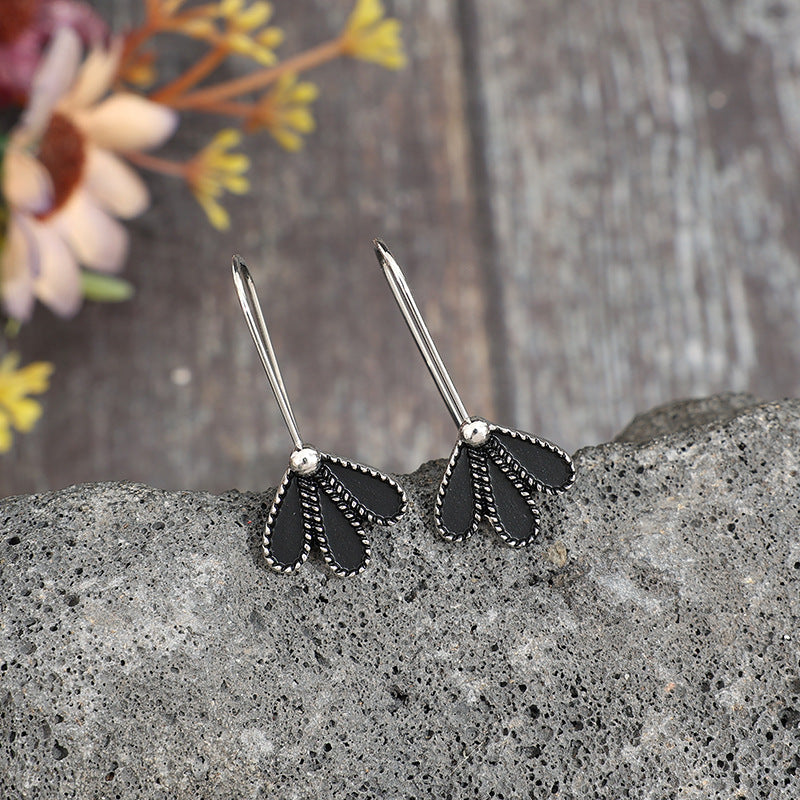 Womens Retro Fashion Petal Earrings