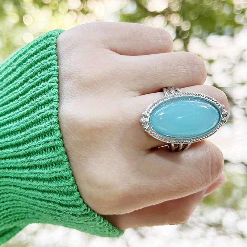 Rectangular D-shaped Vintage Ring For Women