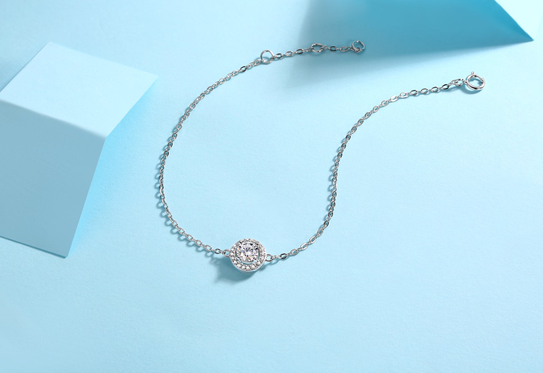 Luxury Bracelet - Set With Top-quality Moissanite, Fashionable And Light Luxury Jewelry Silver Bracelet S925, Silver-plated Platinum
