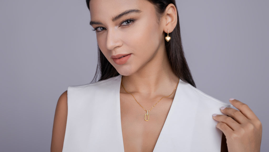 Light And Shadow Geometry - A Fashionable And Trendy Necklace Pendant Set With Top-quality Moissanite S925 And Silver Plated With Gold Can Be Tested With A Diamond Pen