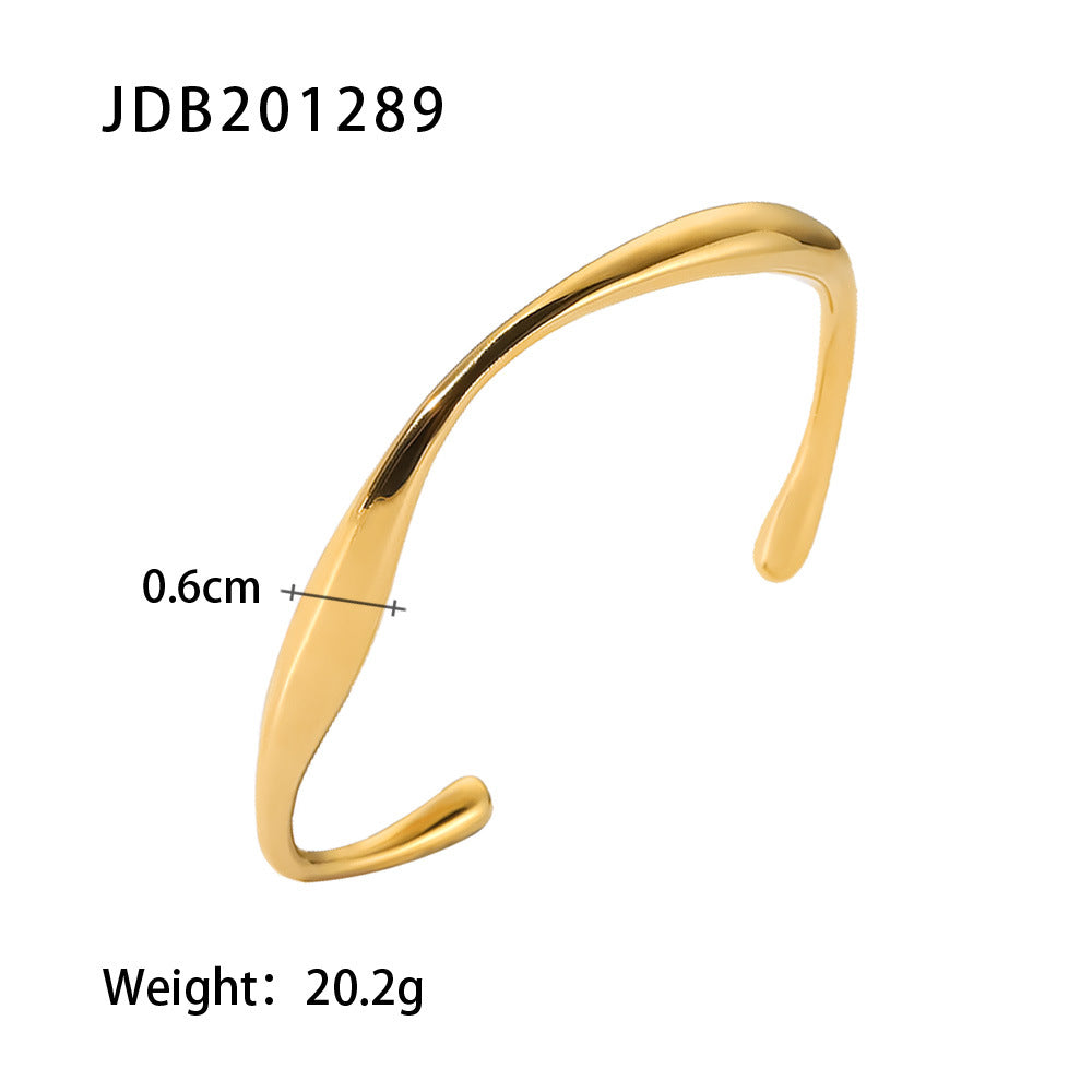 Vintage Leopard-Print Womens Bracelet In 18K Gold And Stainless Steel