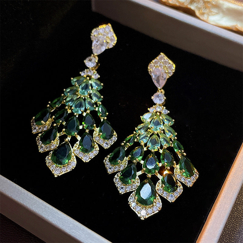 Vintage Fashion Niche Exaggerated High-end Earrings