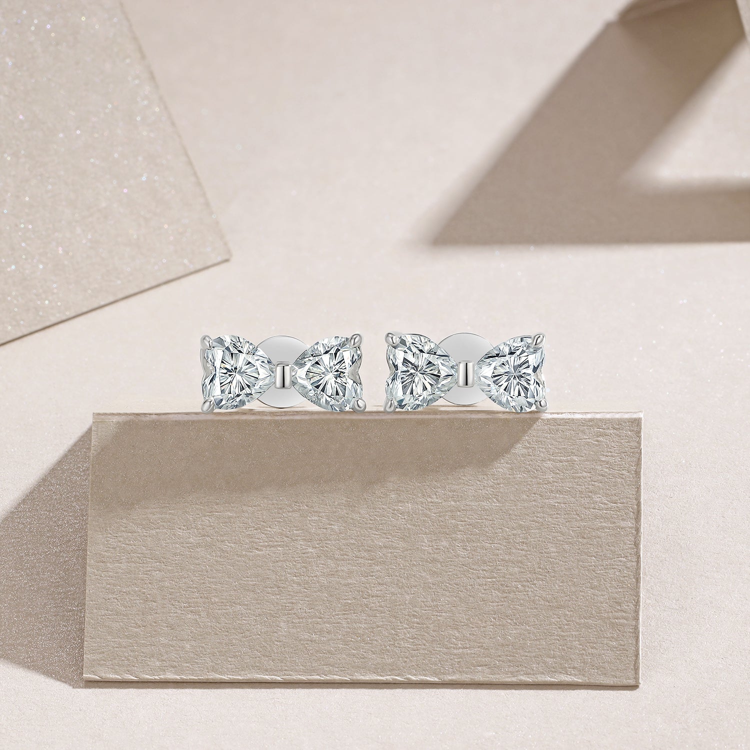 Heart-shaped Moissanite Set With Top-quality Moissanite Luxury And Fashionable Light Luxury Jewelry Silver Stud Earrings S925 Silver-plated Platinum