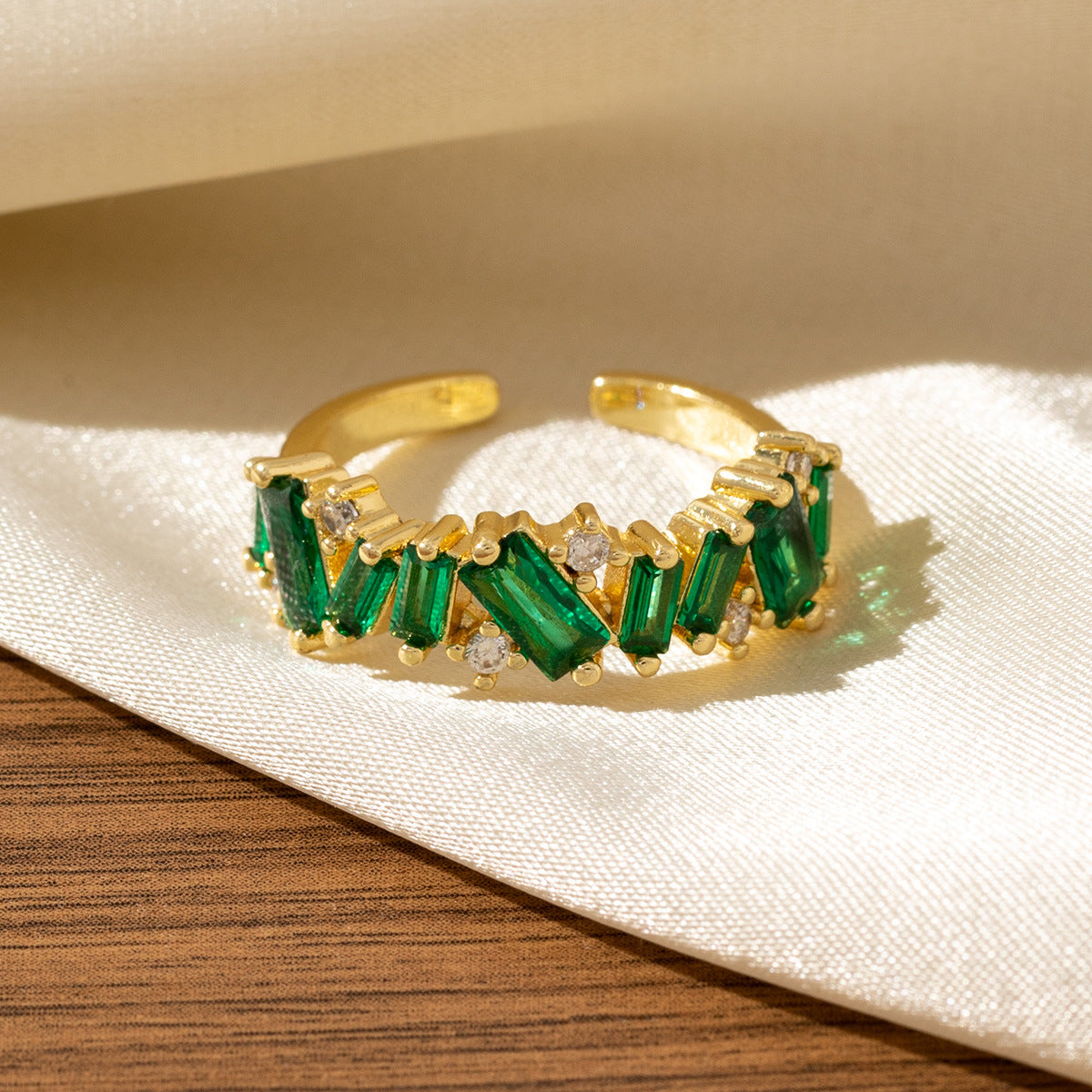 Vintage Emerald-look Diamond Ring