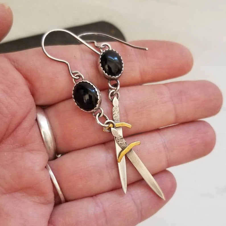 Womens Minimalist Chic Black Earrings