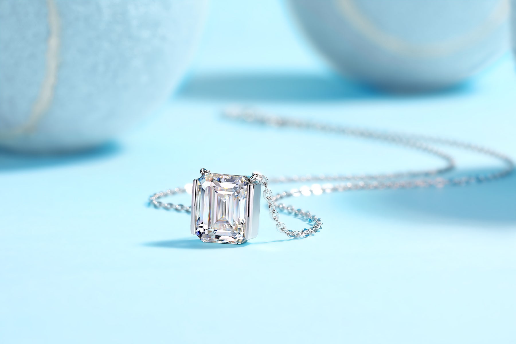 The Brilliance In A Small Space - A Fashionable And Trendy Necklace Pendant Set With Top-quality Moissanite S925 Silver And Platinum-plated Gold Can Be Tested With A Diamond Pen