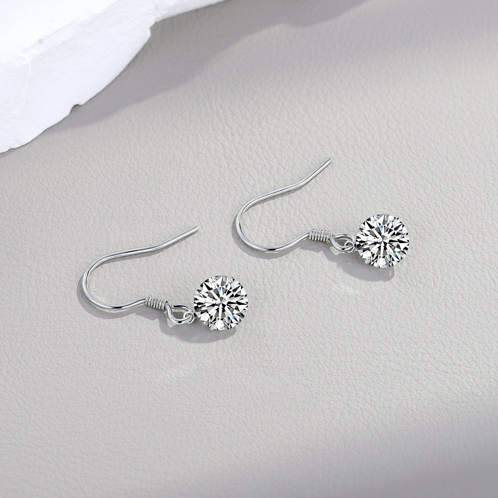 Top-quality Moissanite Luxury And Fashionable Light Luxury Jewelry Silver Stud Earrings S925 Silver Plated Platinum
