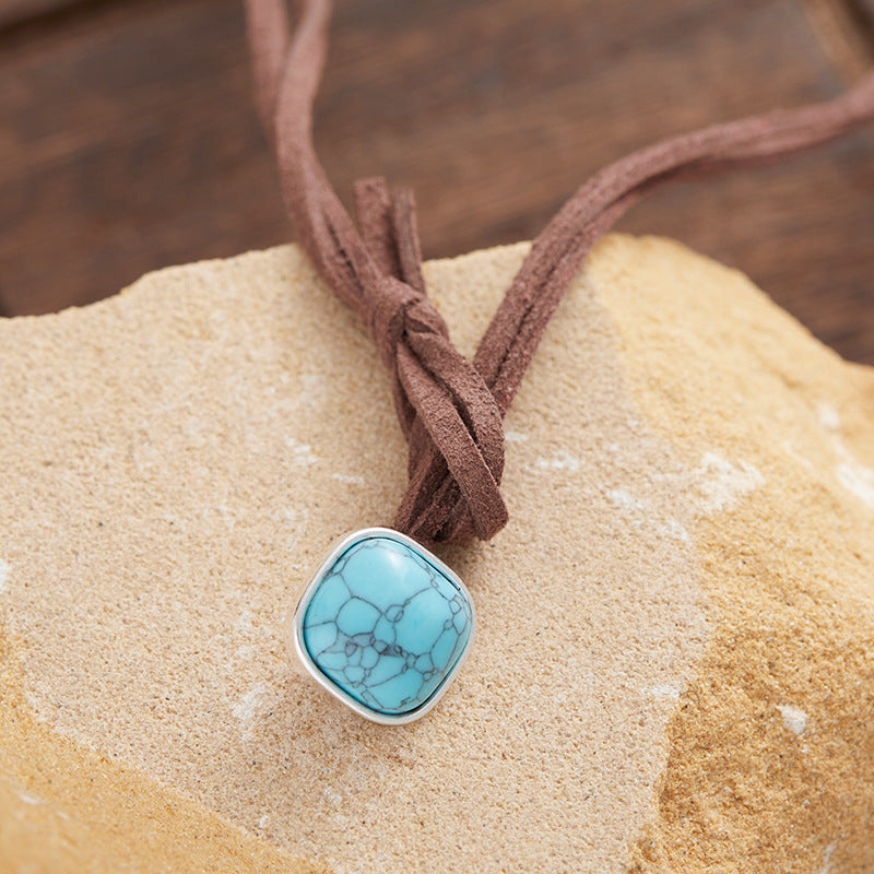 European And American Turquoise Artistic Vintage Cowhide Leather Necklace